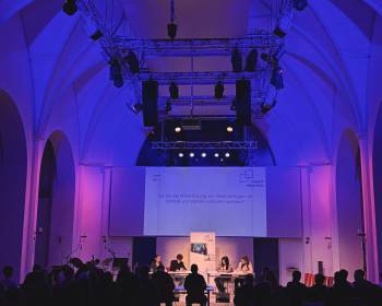 Blick auf die Bühne im Edith-Stein-Gymnasium